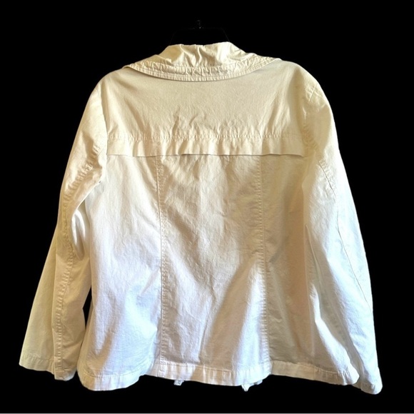 STUDIO WORKS, WOMENS, WHITE COTTON WINDBREAKER. FULLY LINED. SIZE 1X - Picture 2 of 10